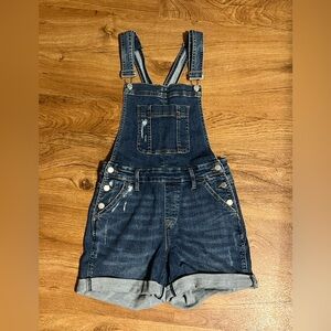 JUDY BLUES Denim Short Overalls

NWOT never worn
